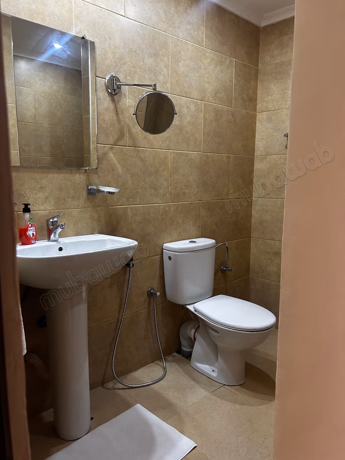 Verkoop van een mooi appartement. Oppervlakte 100 m². Begane grond kelder