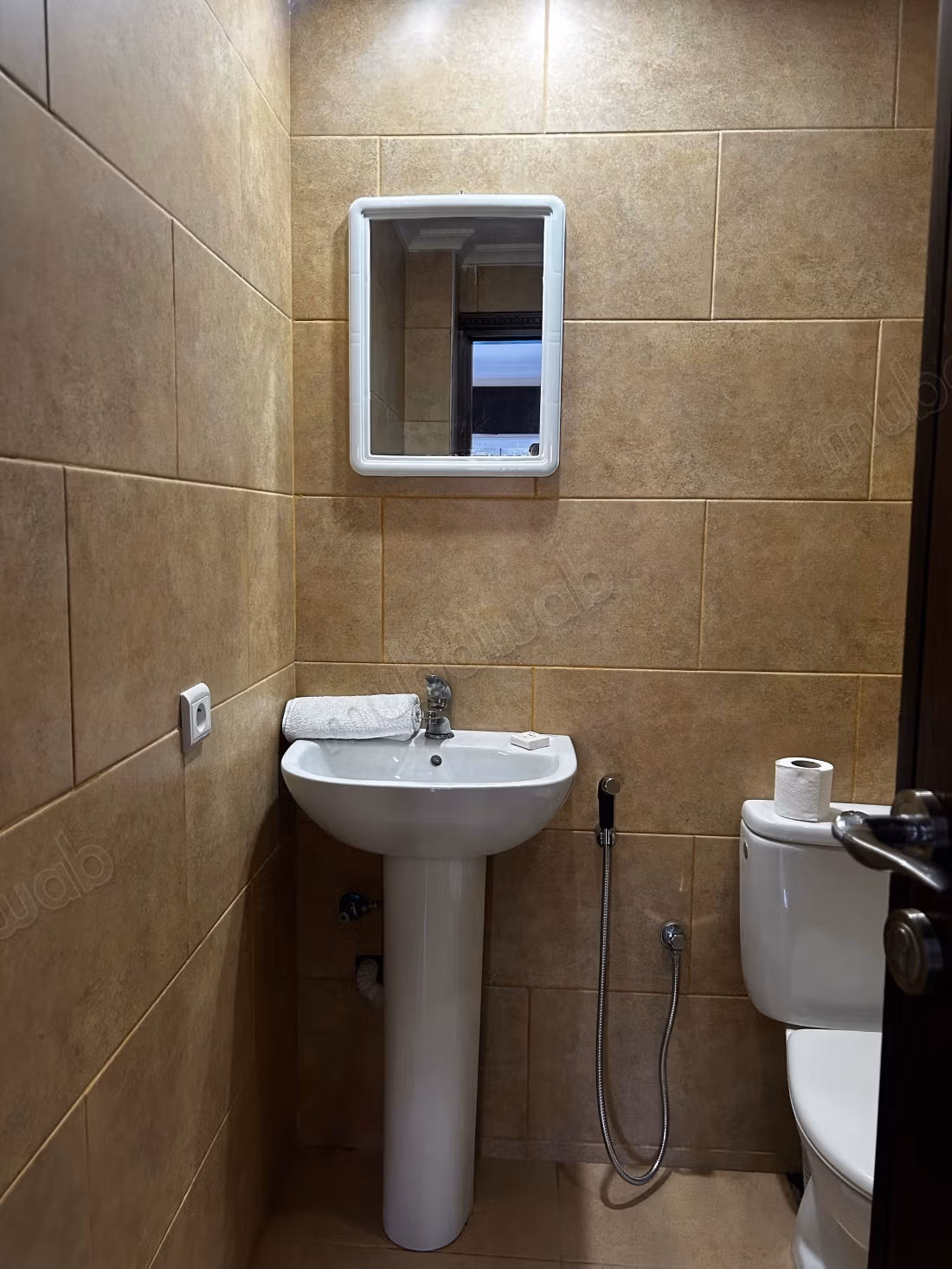 Verkoop van een mooi appartement. Oppervlakte 100 m². Begane grond kelder