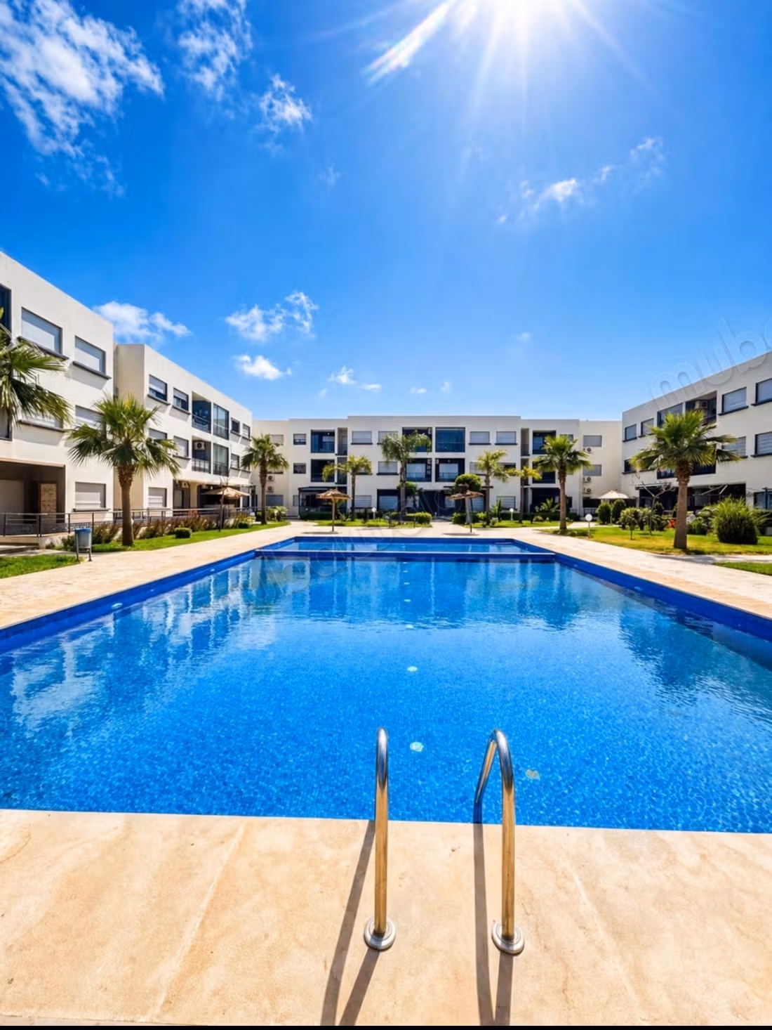 Bonito apartamento en venta en El Mansouria. 3 habitaciones cómodas. Bien amueblado