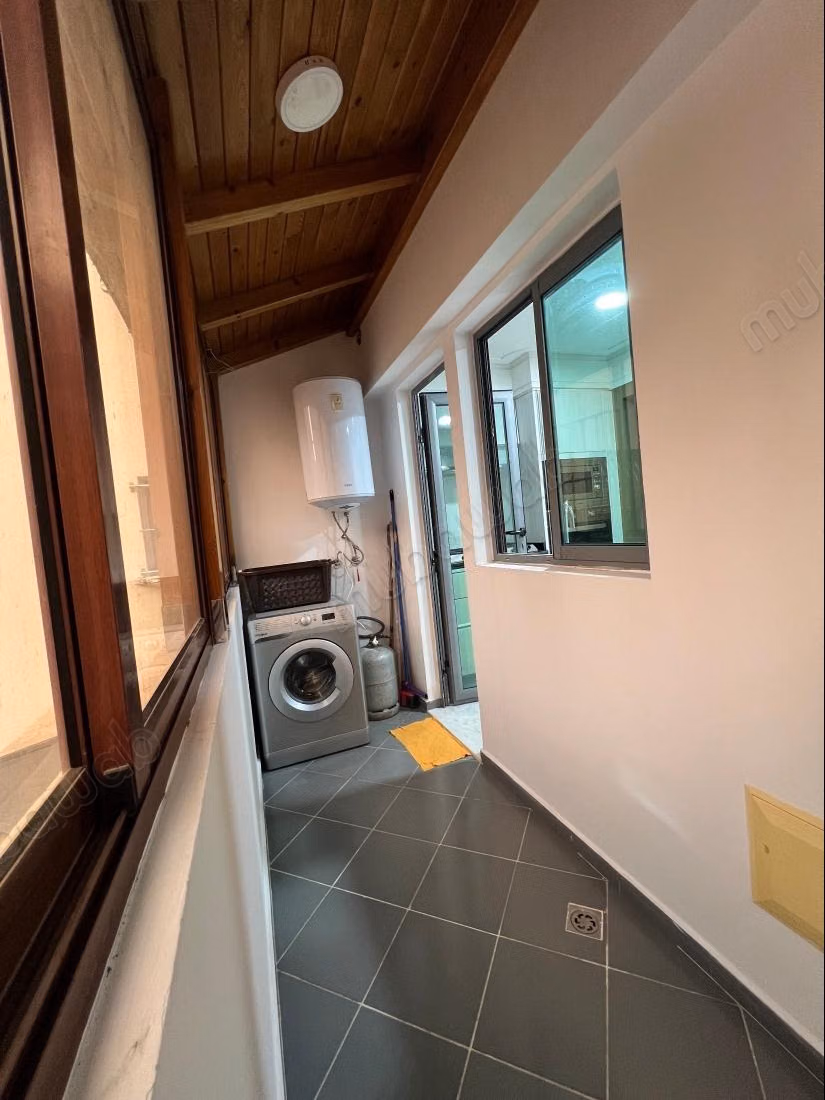 Gemeubileerd appartement te huur
