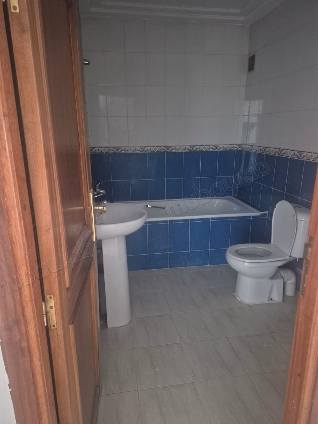 Superbe appartement à vendre ou à louer au centre ville de FES