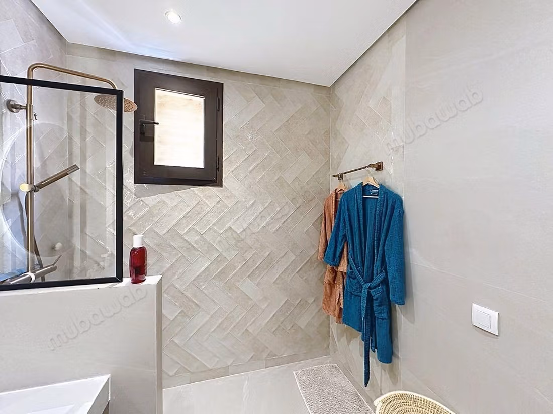 Appartement 5e étage avec grande terrassz