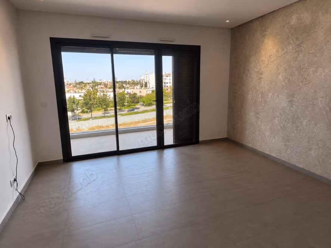 Très bel appartement 2ch vide très agréable à CFC