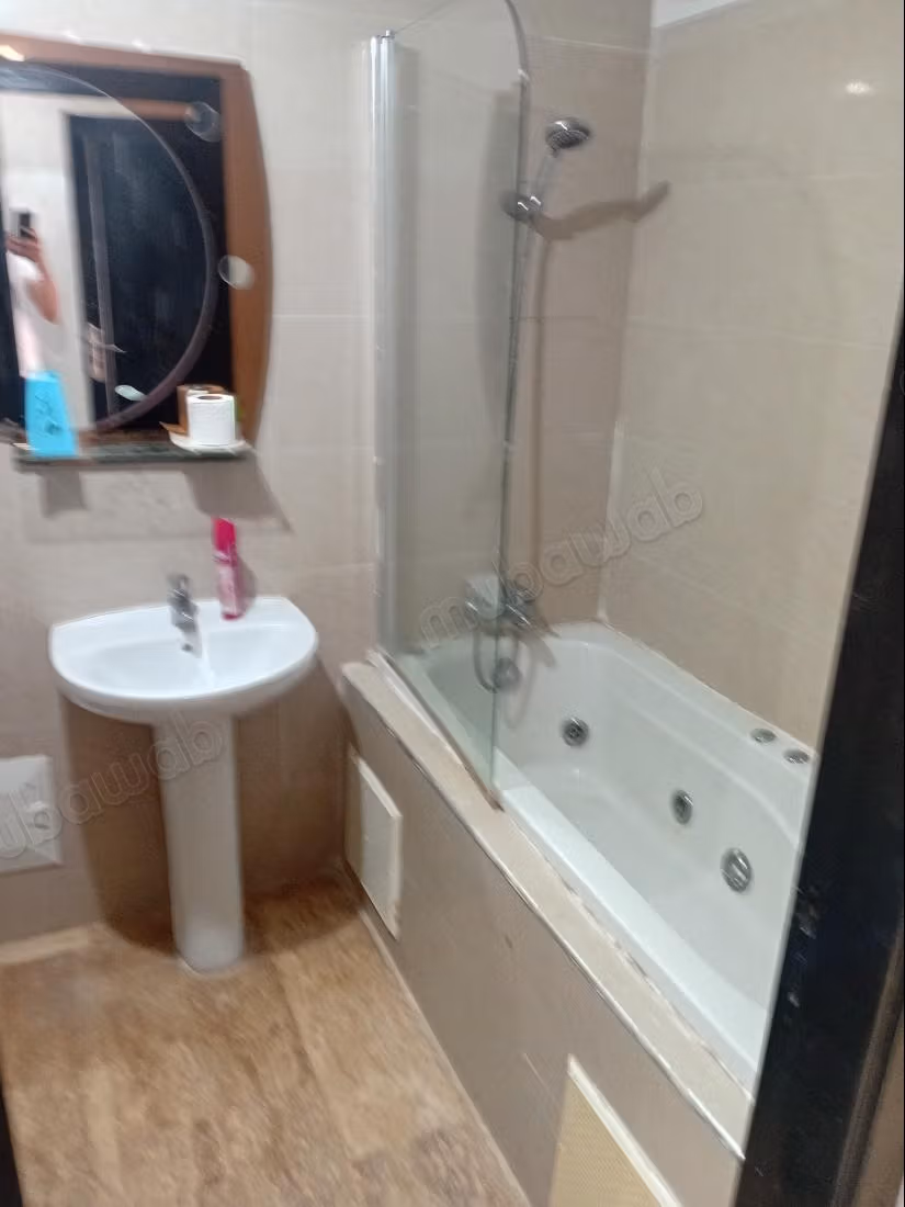 Superbe appartement à louer. Petite surface de 80 m². Mobilier neuf