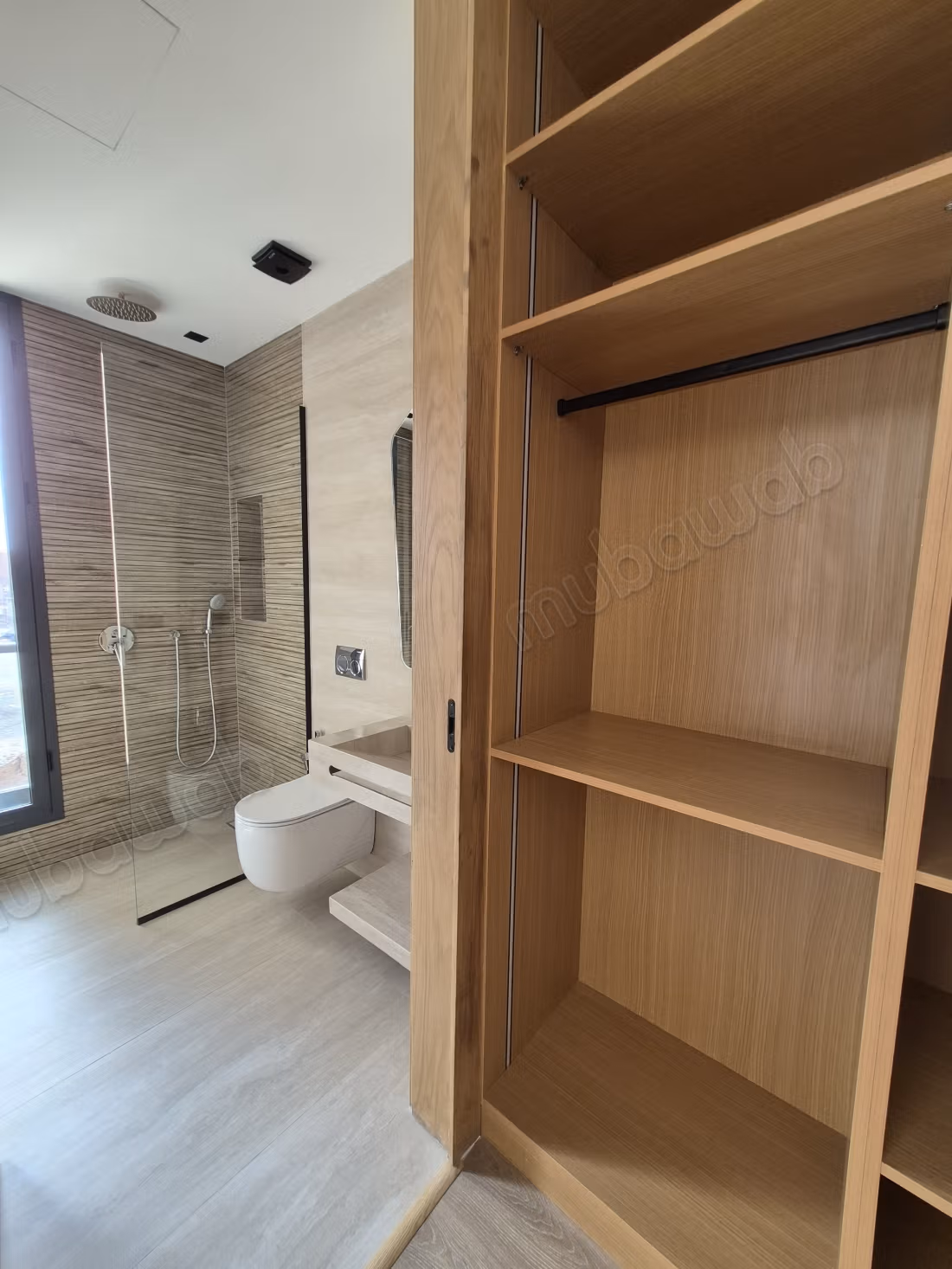 VILLA de LUXE à vendre à TARGA. 5chbres. 384m2 avec piscine