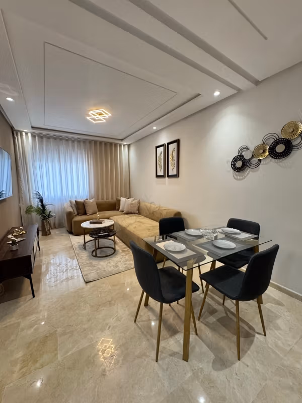 Studio meublé neuf à proximité de Sheikh Khalifa