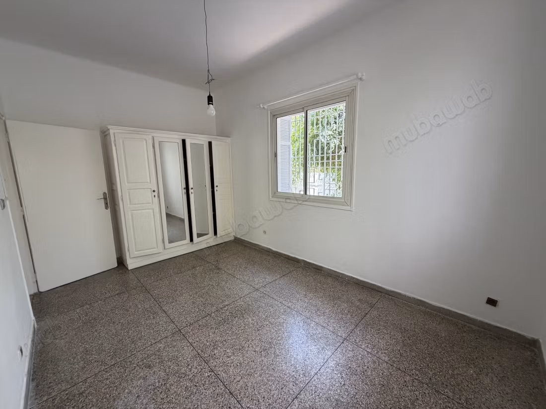 Magnifica villa in affitto a Oasis. 2 belle camere. Giardino