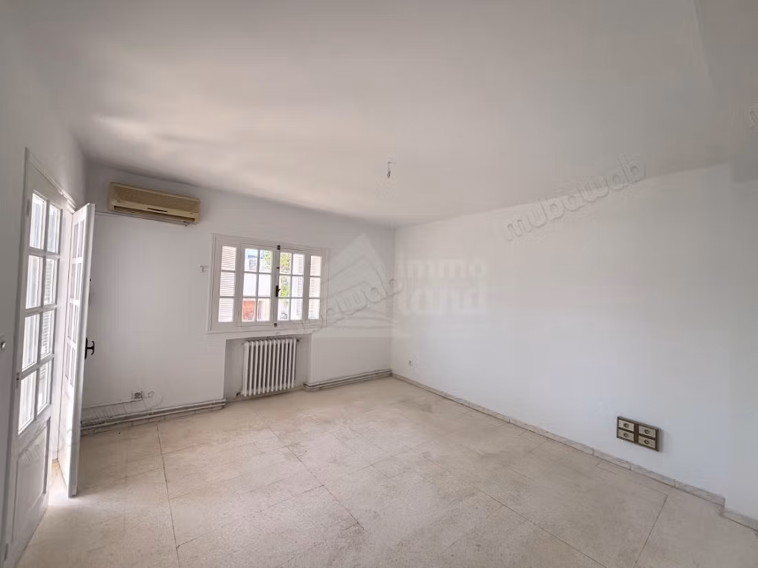 Ufficio hall7 di 250m2 a Mutuelle Ville