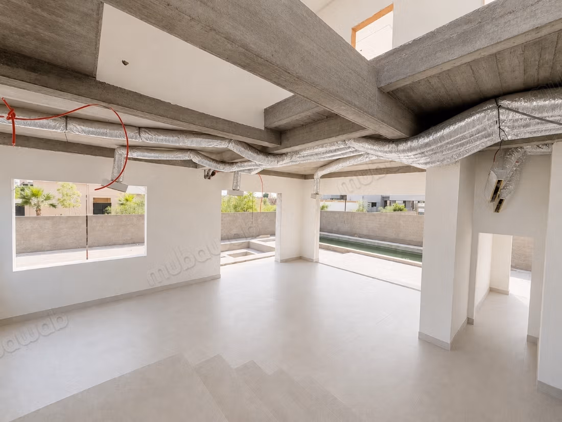 Luxury villa for sale in Route d'Ourika. 3 large living areas. Green area, Balcony