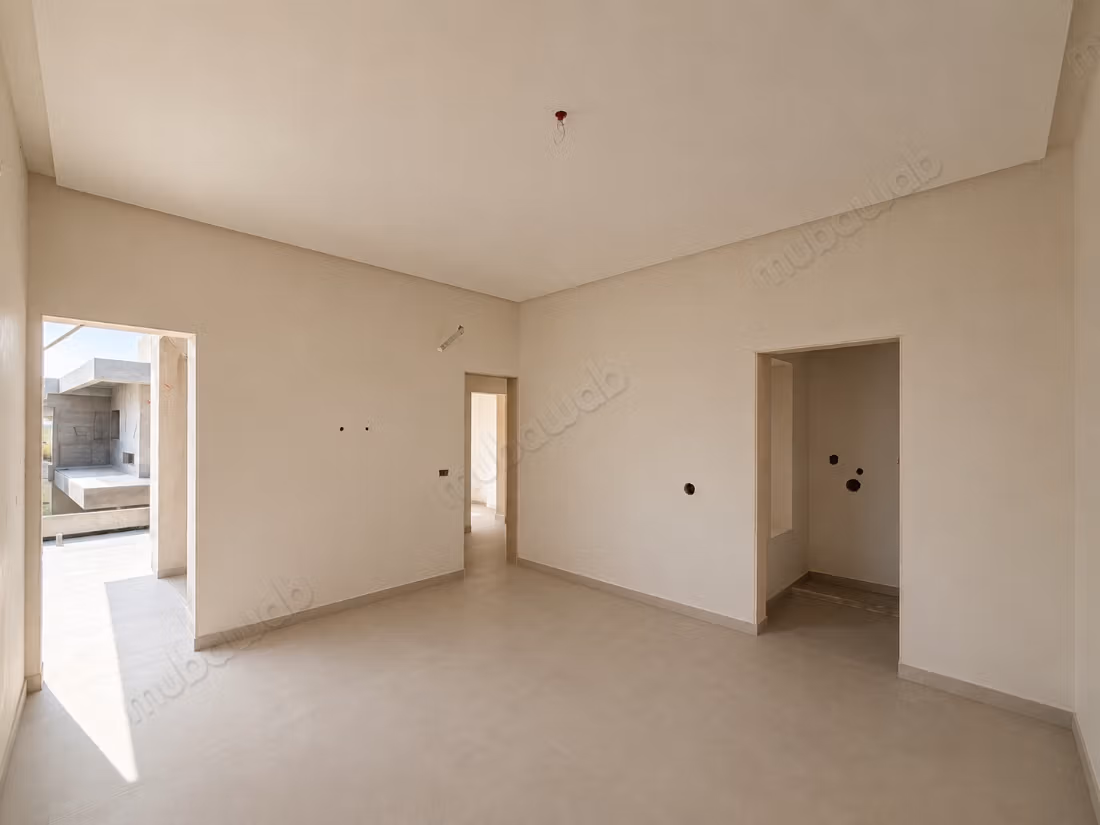 Luxury villa for sale in Route d'Ourika. 3 large living areas. Green area, Balcony