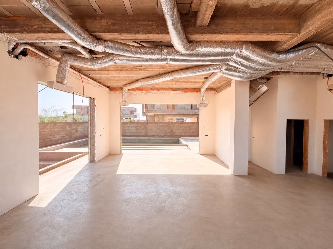 Luxury villa for sale in Route d'Ourika. 3 large living areas. Green area, Balcony
