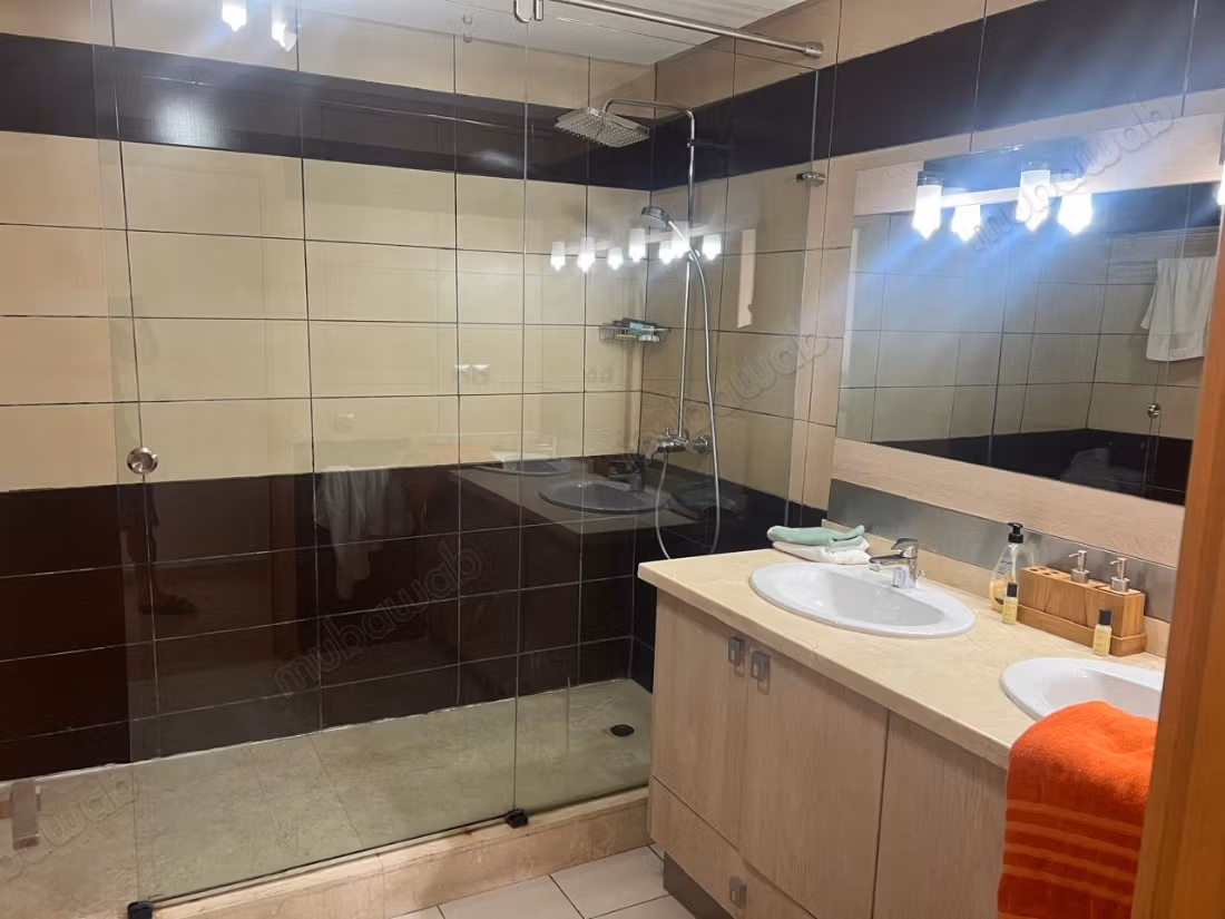Grand appartement meublé vue dégagée