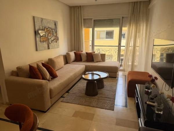 Superbe appartement à louer à Gauthier. 1 espace de vie. Grenier