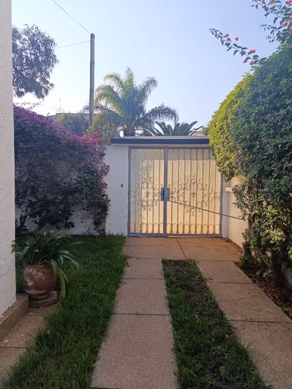 Villa di lusso in affitto a Oasis. Superficie di 200 m². Giardino e terrazza