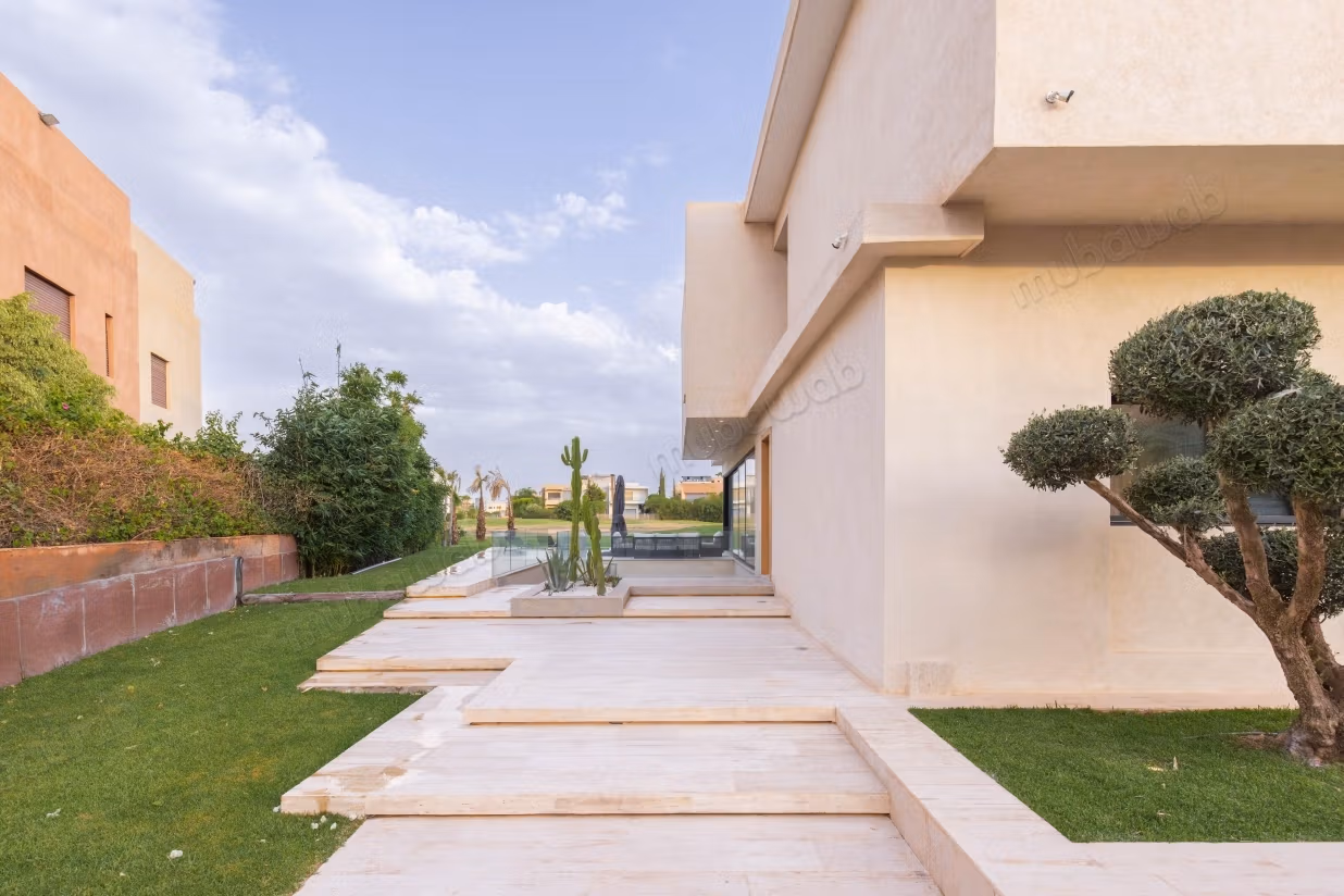 Villa contemporaine 5 suites 
argan golf