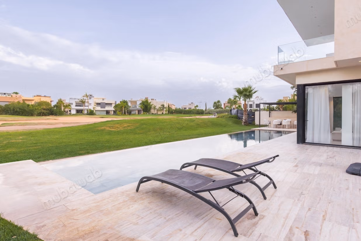 Villa contemporaine 5 suites 
argan golf