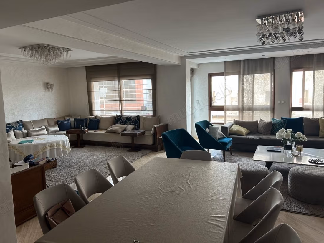Apartamento en venta en Palmier. Superficie total 240 m². Bonita terraza