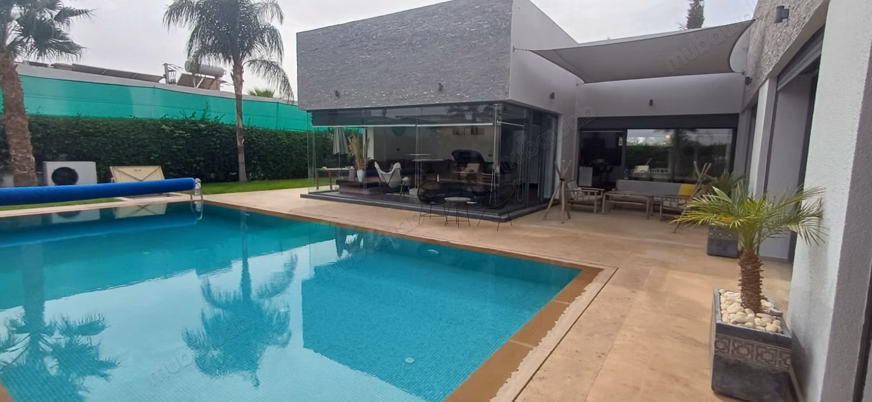 À vendre villa de luxe à 16 km de Marrakech