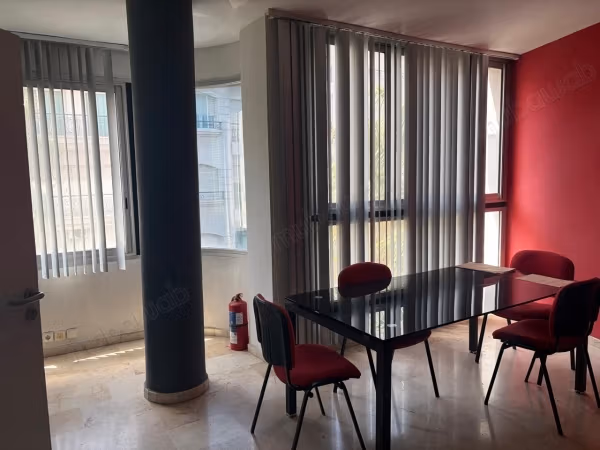 Uffici arredati in affitto presso Omar Rifi Superficie 87 m²