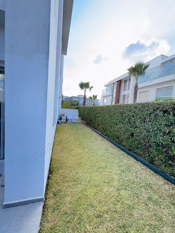 Location d’un superbe rez de jardin vide à Prestigia 
Bouskoura