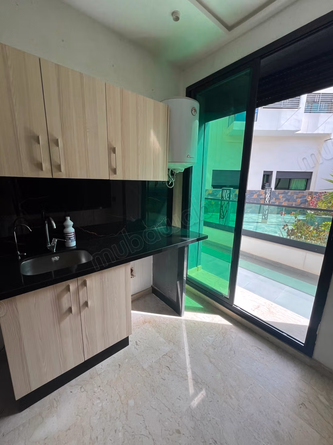 Appartement en location à Californie. 
3 pièces confortables. 
Meublé