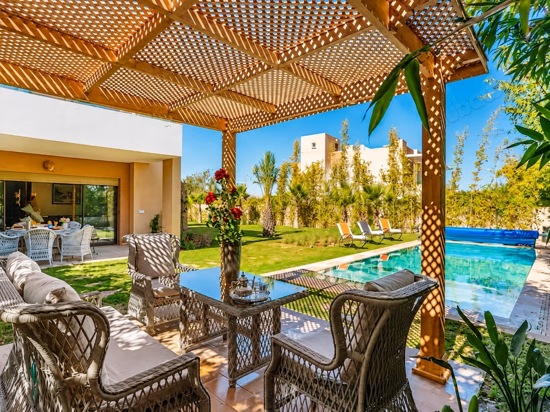 Villa de 745m², en résidence Golfique