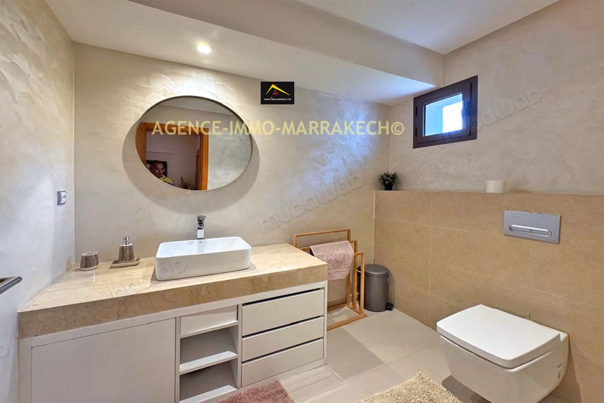 Villa de 745m², en résidence Golfique, avec VNA