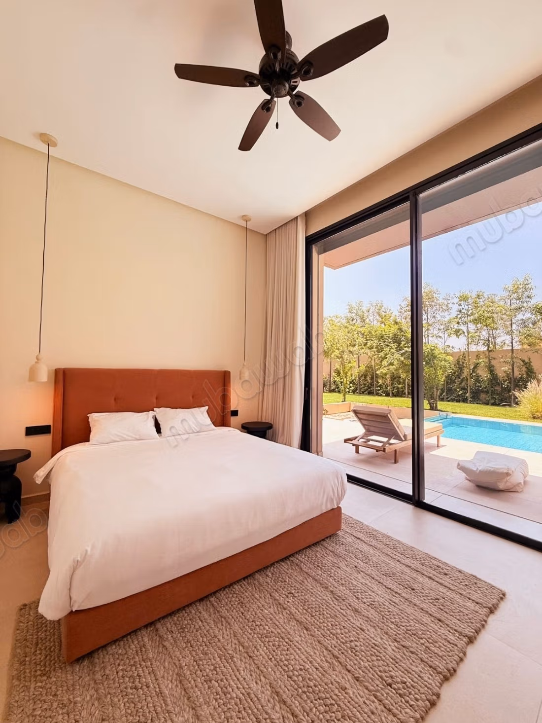 Contemporary villa golf Al Maaden