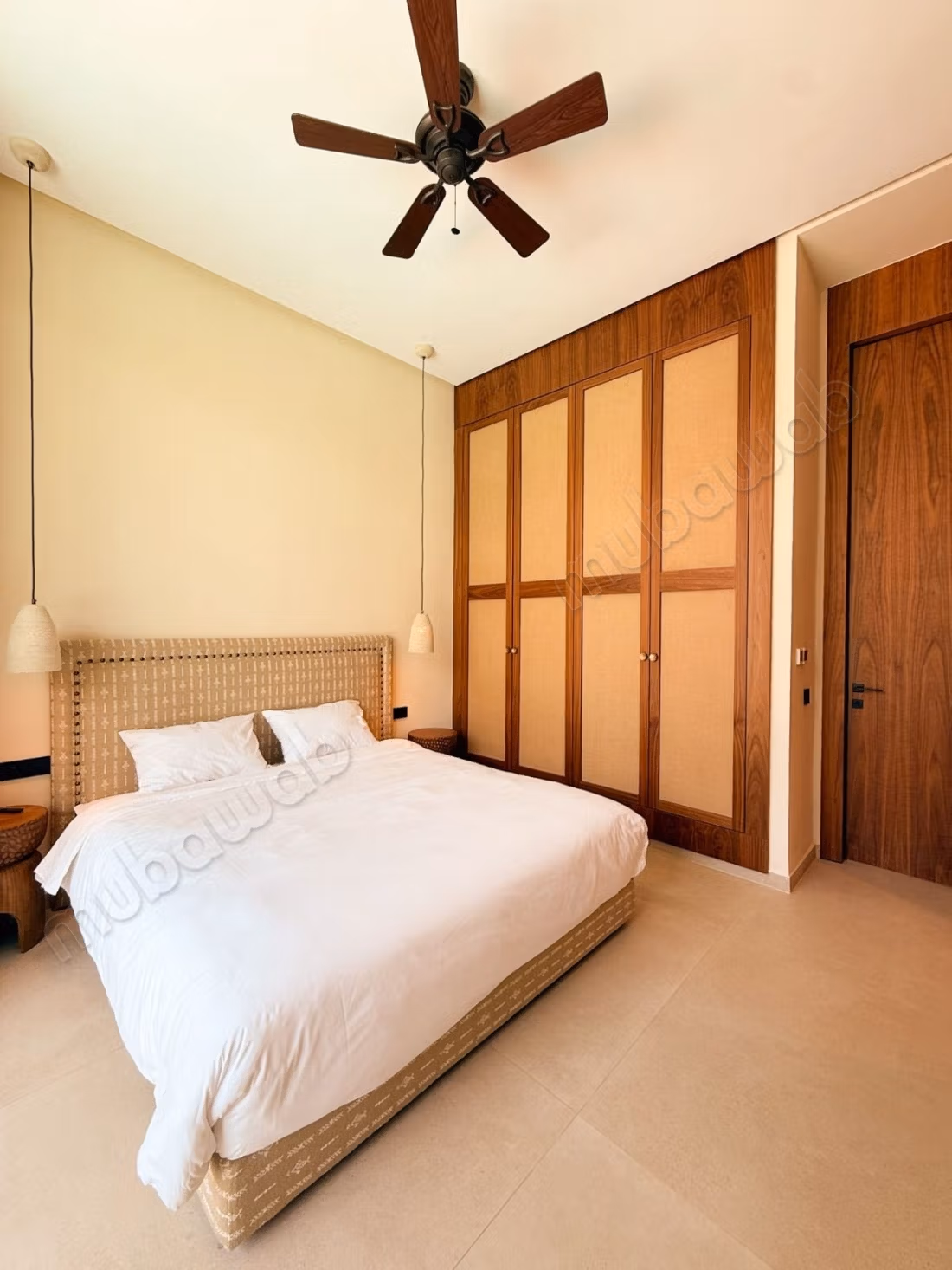 Contemporary villa golf Al Maaden