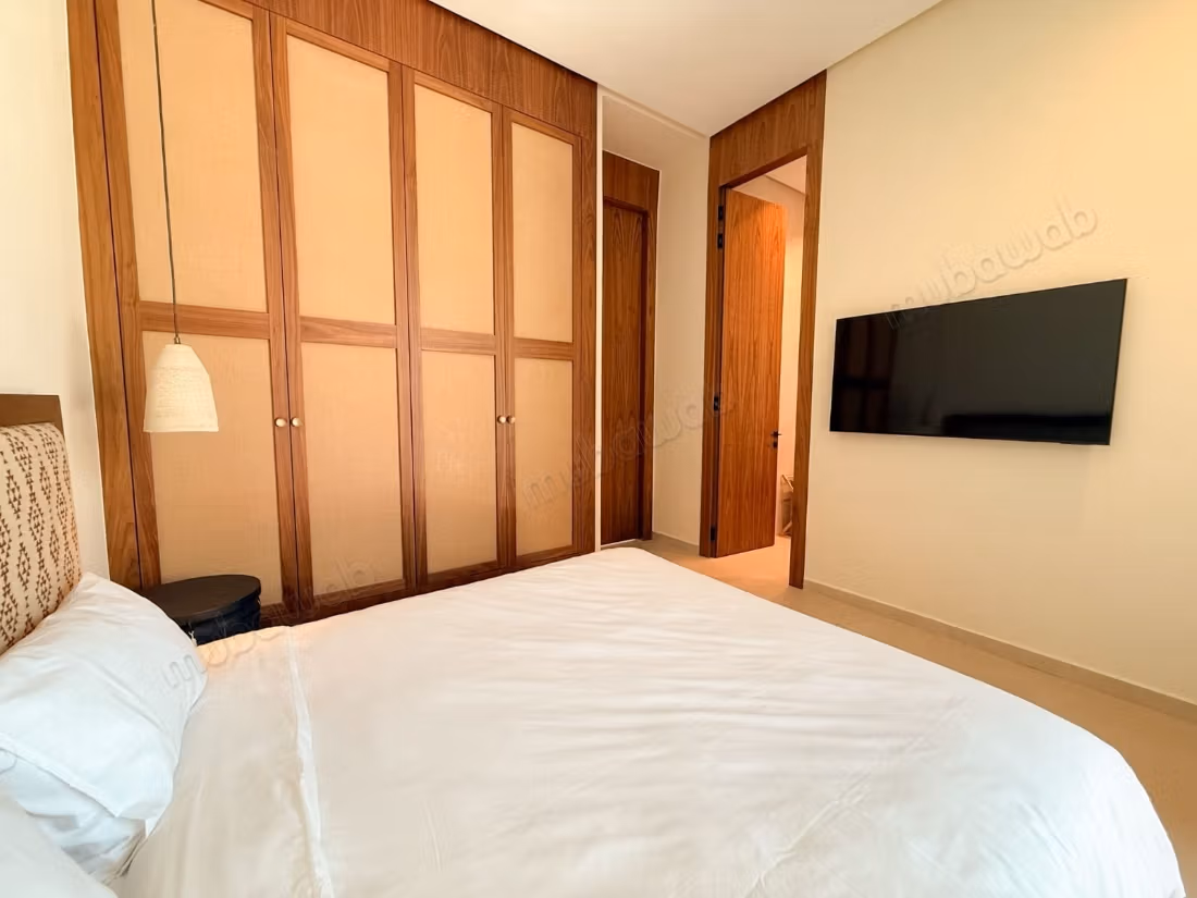 Contemporary villa golf Al Maaden