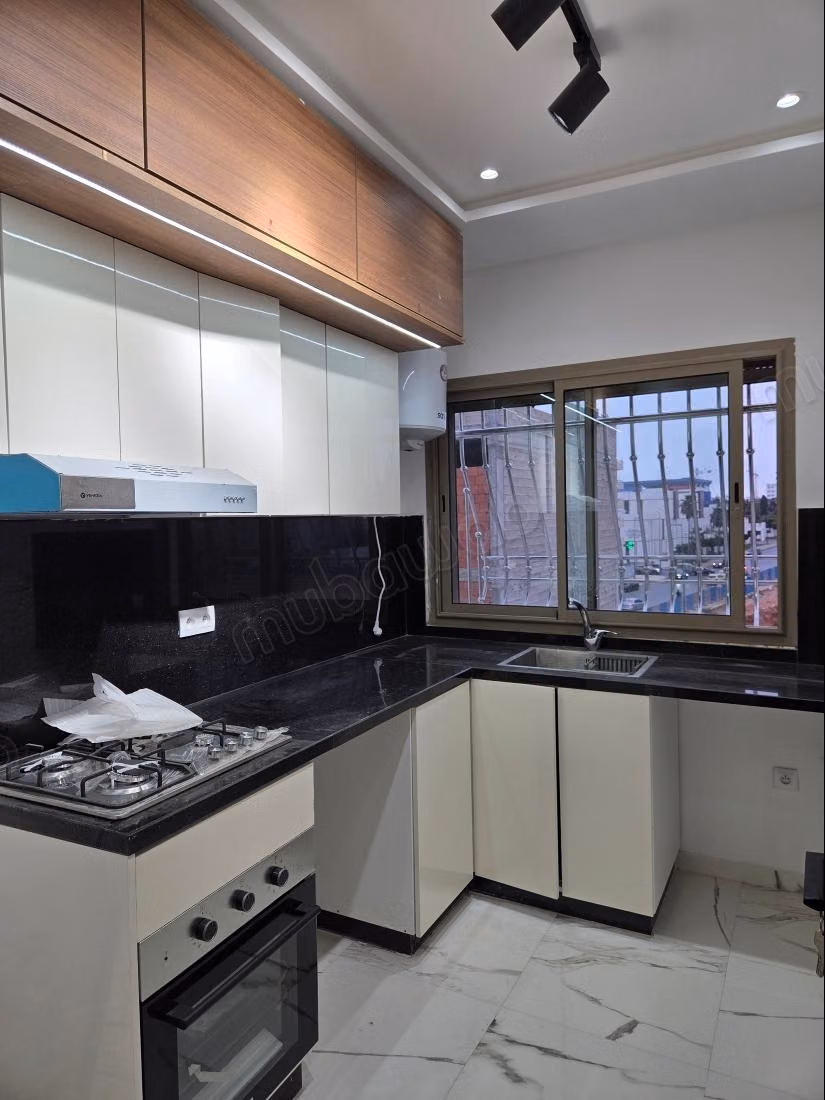 Appartement neuf haut sta. Idéal étudiants tram gare