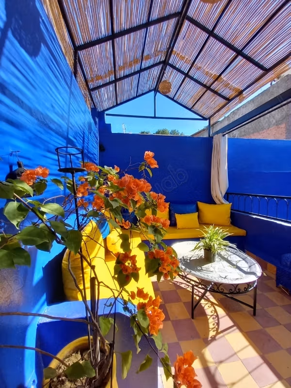 Pretty small furnished riad in the medina for investment