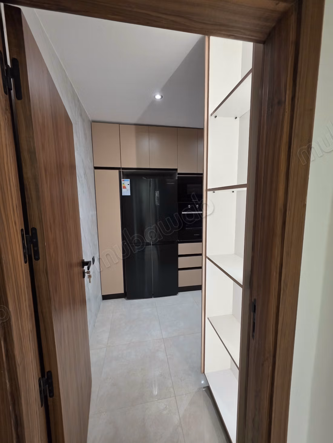 Bel appartement en location à Mozart. 
Surface de 124 m². 
Meublé