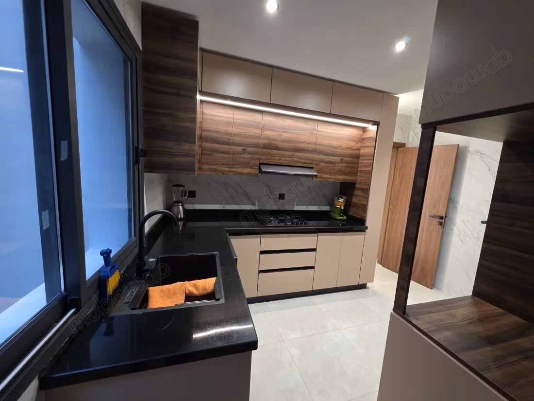 Bel appartement en location à Mozart. 
Surface de 124 m². 
Meublé