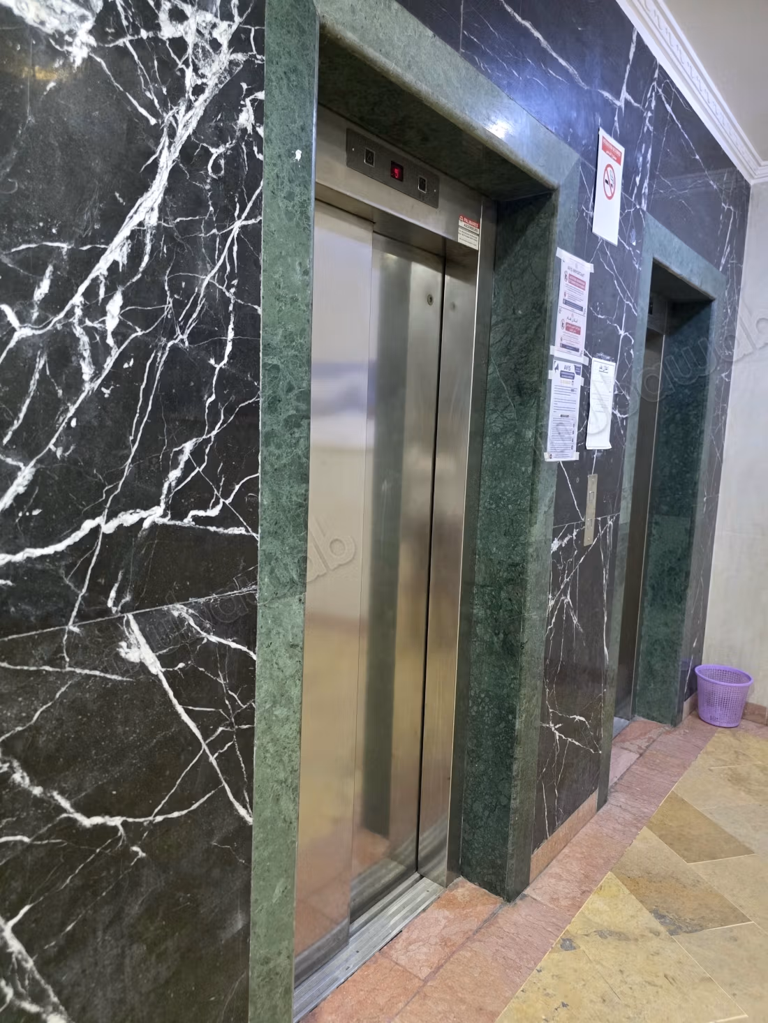 Bel appartement en location à Mozart. 
Surface de 124 m². 
Meublé