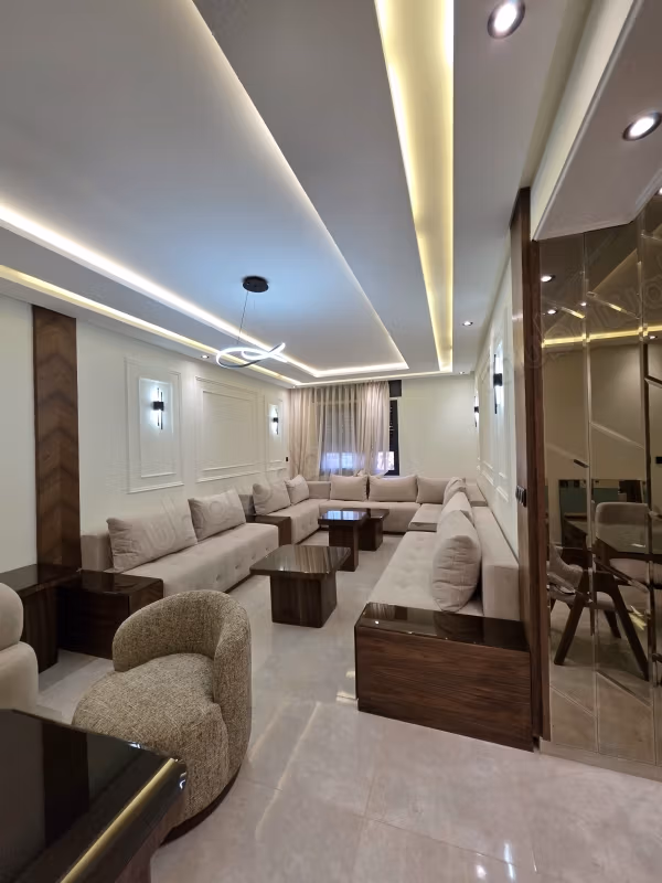 Bonito apartamento en alquiler en Mozart. Superficie de 124 m². Amueblado