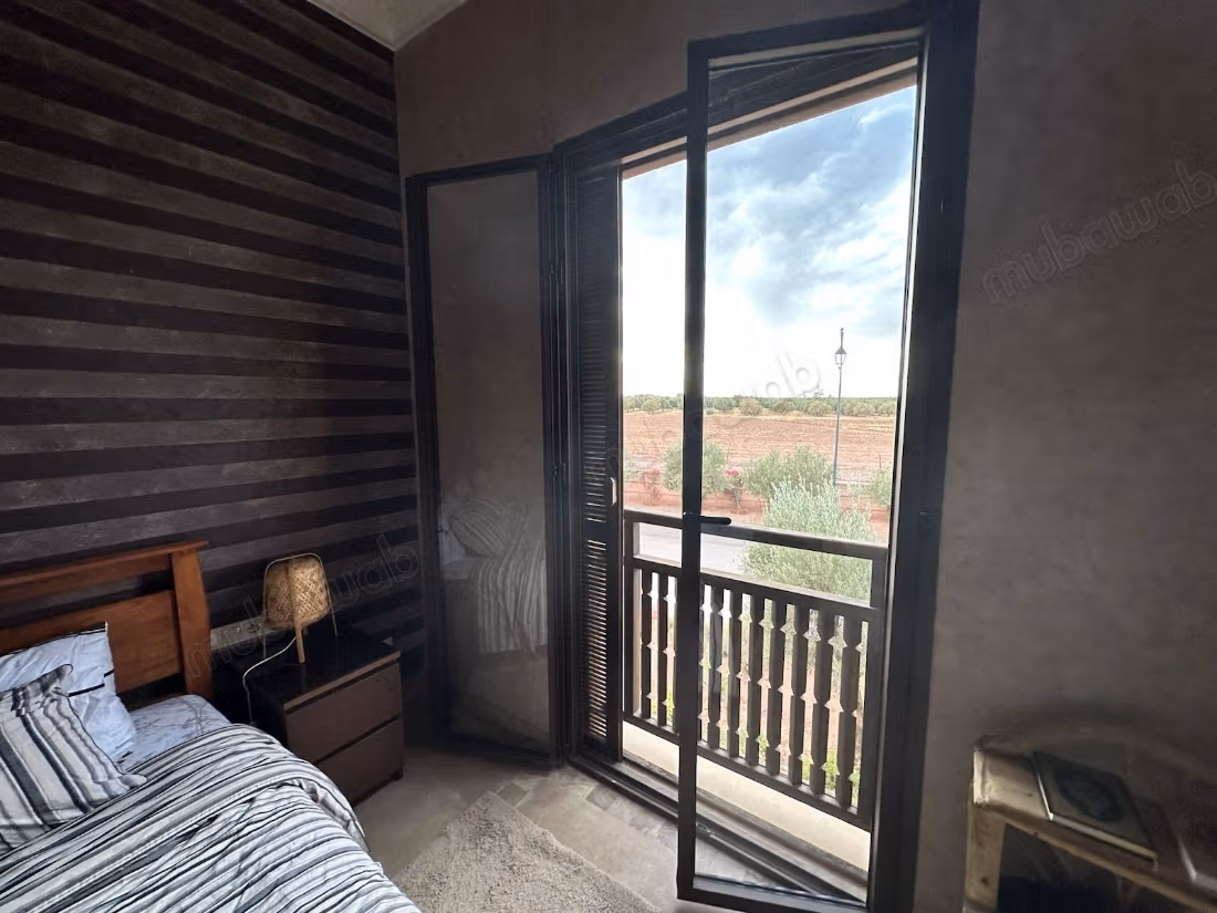 Hermoso apartamento en venta en la Route de l'Ourika. Superficie de 105 m². Amueblado