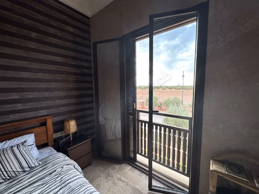Hermoso apartamento en venta en la Route de l'Ourika. Superficie de 105 m². Amueblado