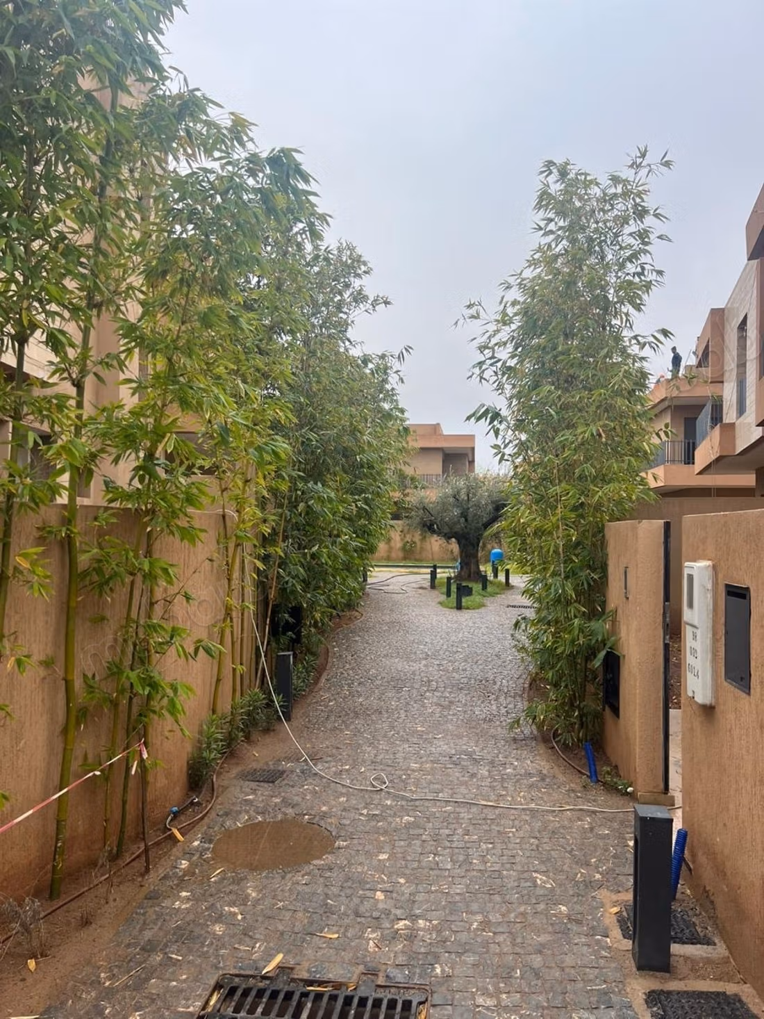 Magnifica villa a Chrifia. 2 camere confortevoli. Ascensore e posti auto e giardino di 150m2.