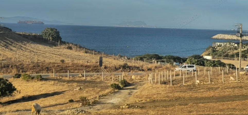 Land for sale in Ksar Sghir. Area 1100 m²