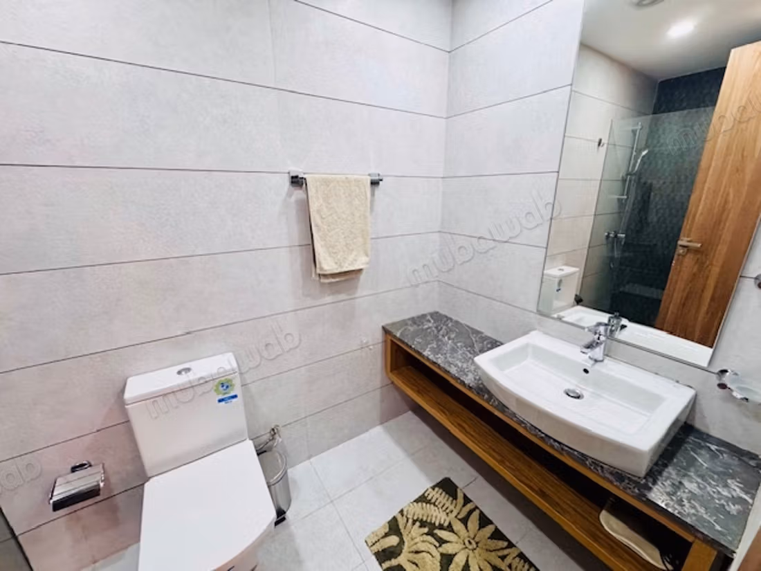 Louez cet appartement à Mers Sultan. 
1 chambre. 
Bien meublé