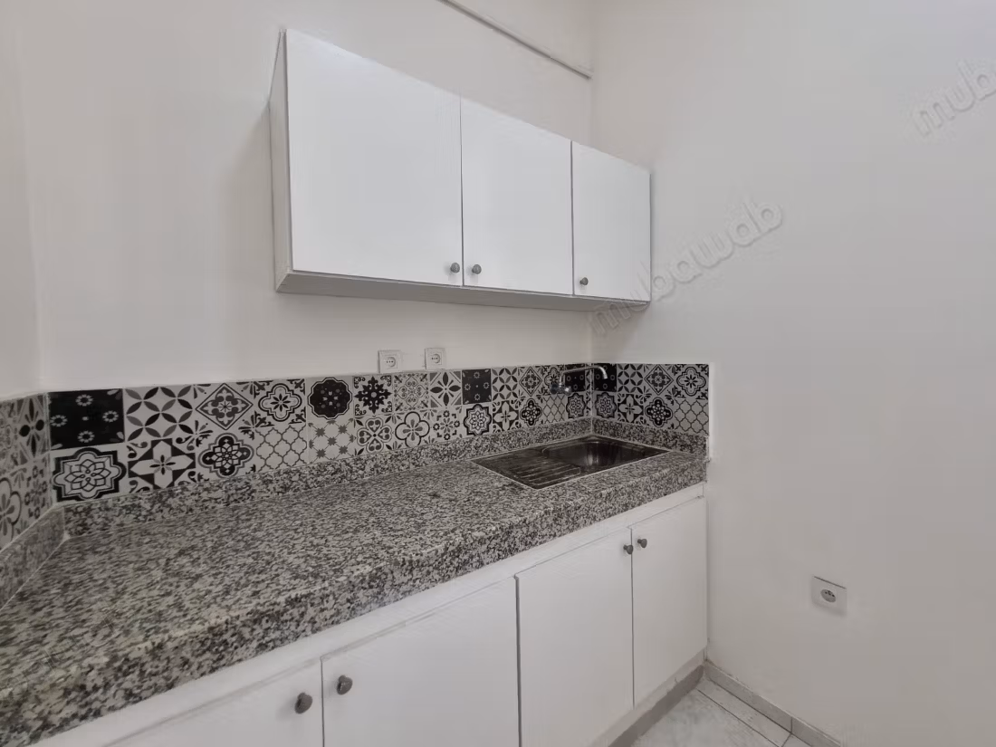 Joli appartement art deco a louer vide – gauthier