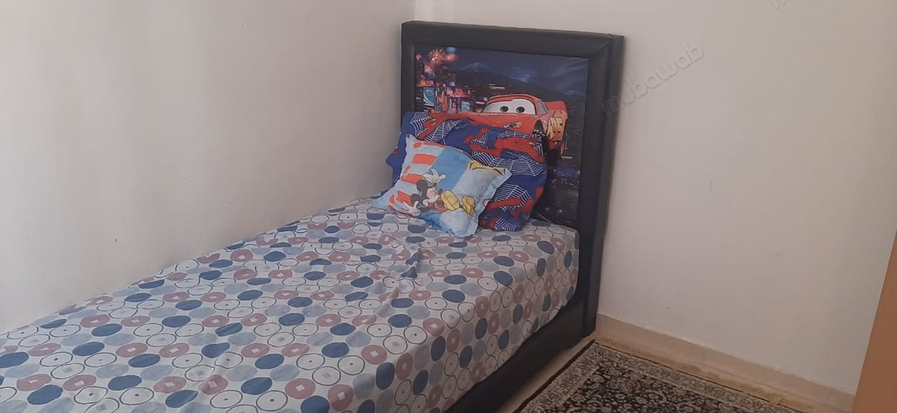Location d'un appartement à Oulfa.
Meublé