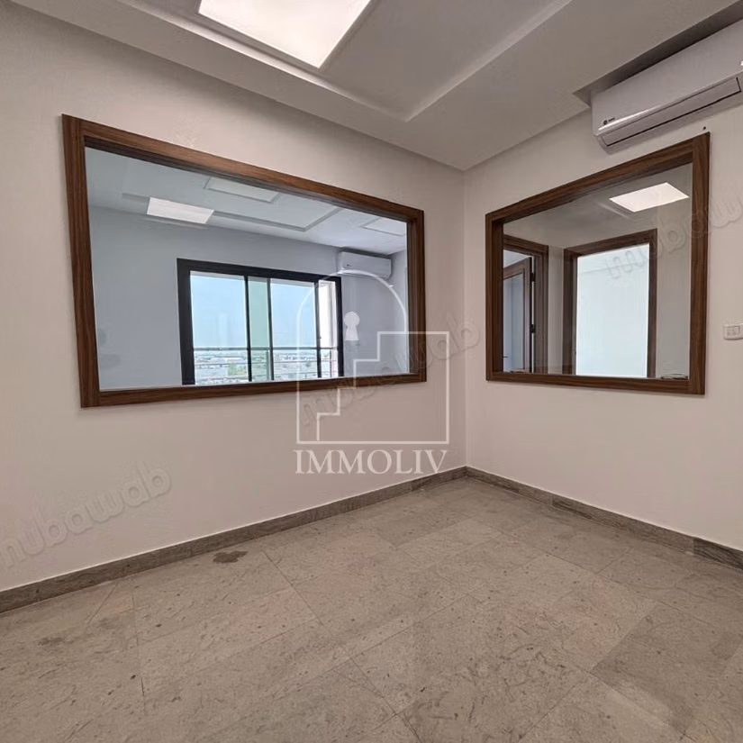 For rent an office H3 at Lake 2