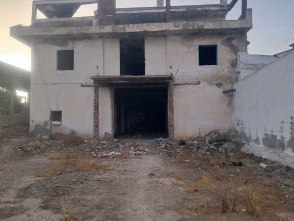 A vendre terrain a sidi hassine sejoumi sur route