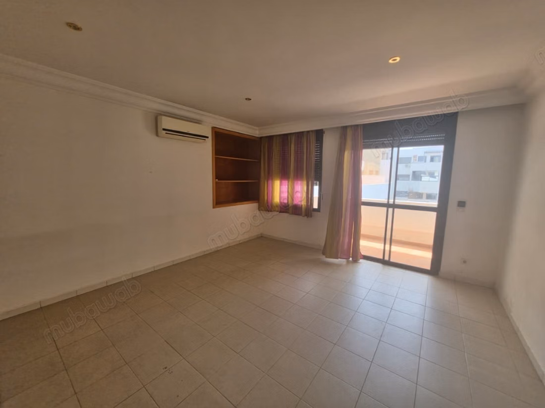 Superbo appartamento in affitto a MAHAJ RIAD