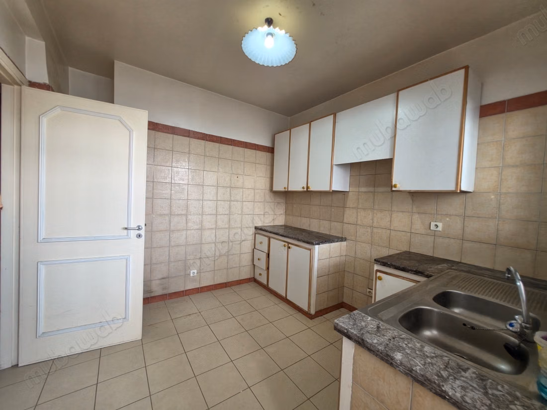Superbo appartamento in affitto a MAHAJ RIAD