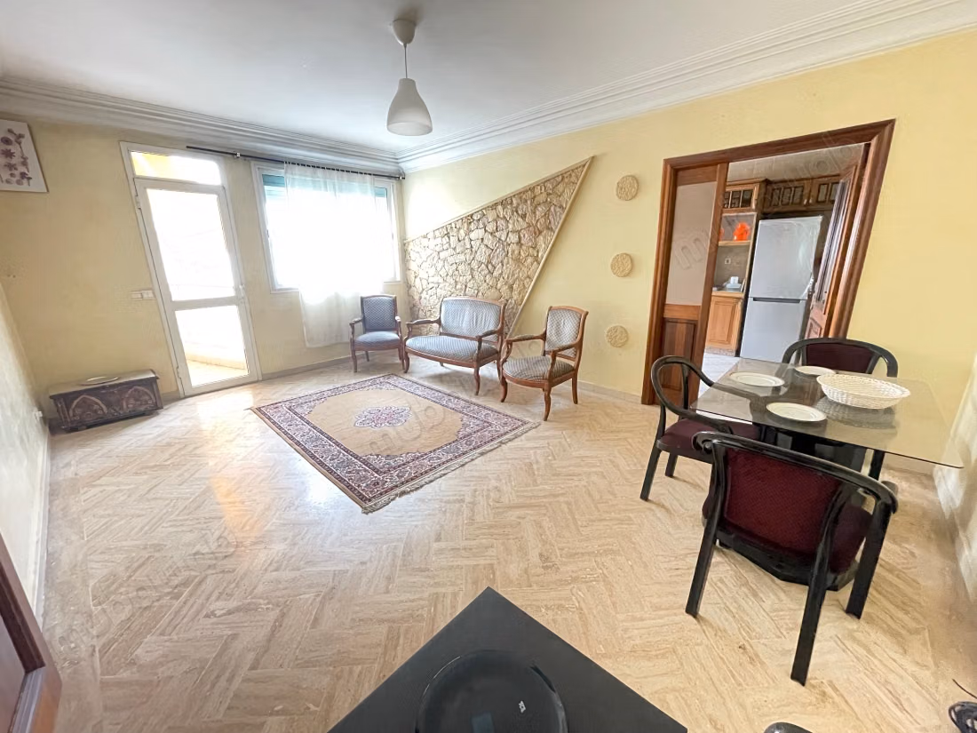 Very large family apartment for rent, furnished with 3 bedrooms on Ghandi Boulevard