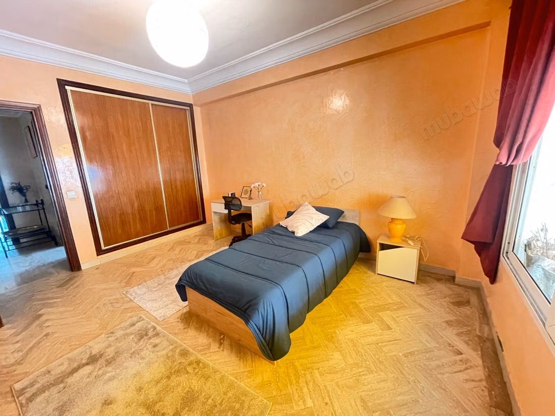 Très grand appartement familial à la location meublé de 3chambres sur blvr GHANDI