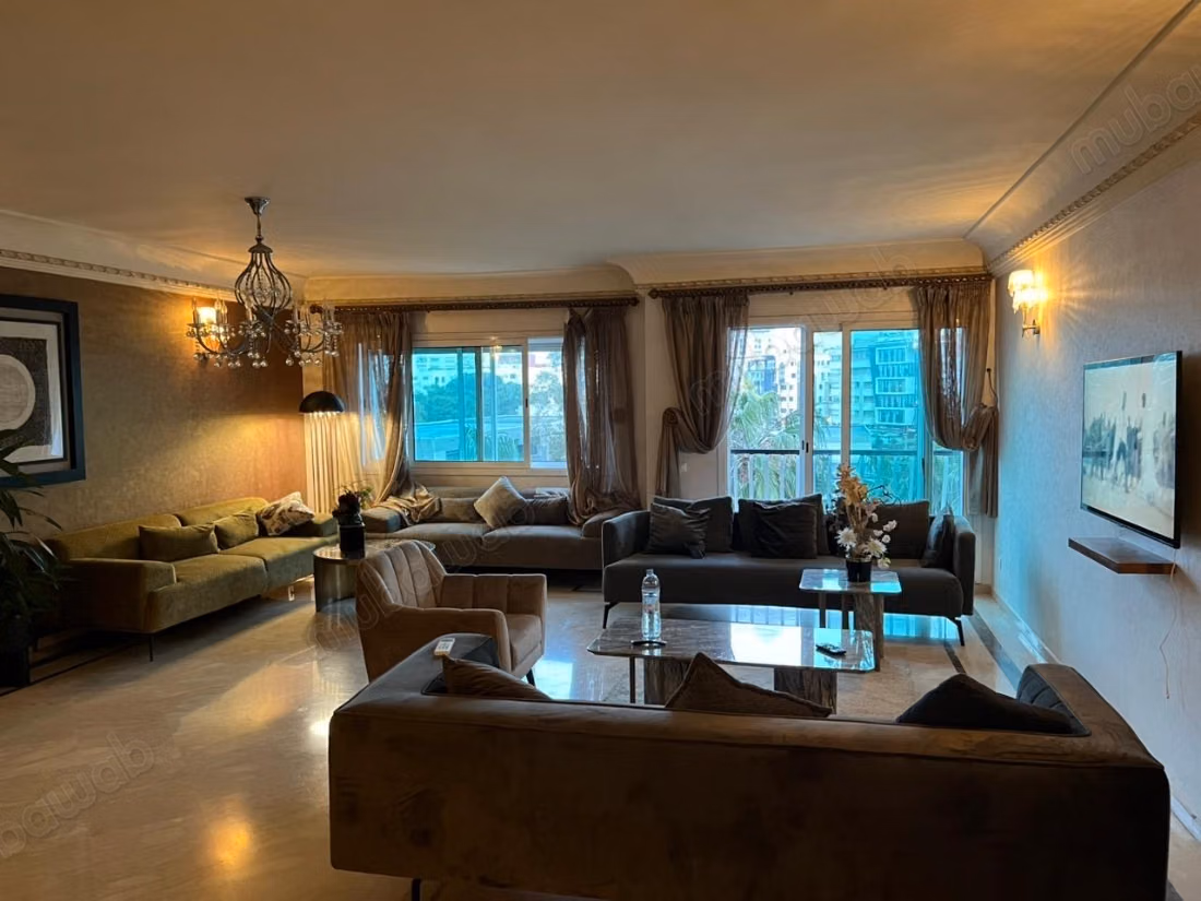 Appartement à louer à Racine. 5 pièces confortables. Meublé